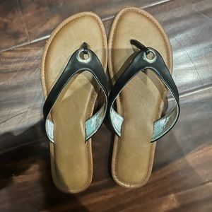 Flip flops faux leather